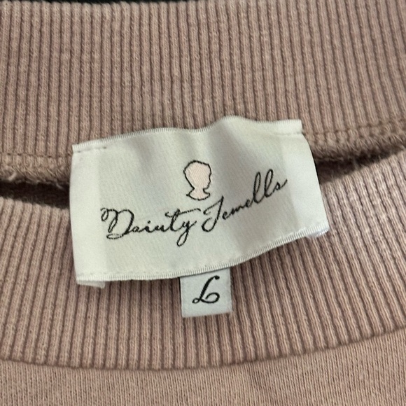 Dainty Jewell’s Sweatshirt - Picture 4 of 5